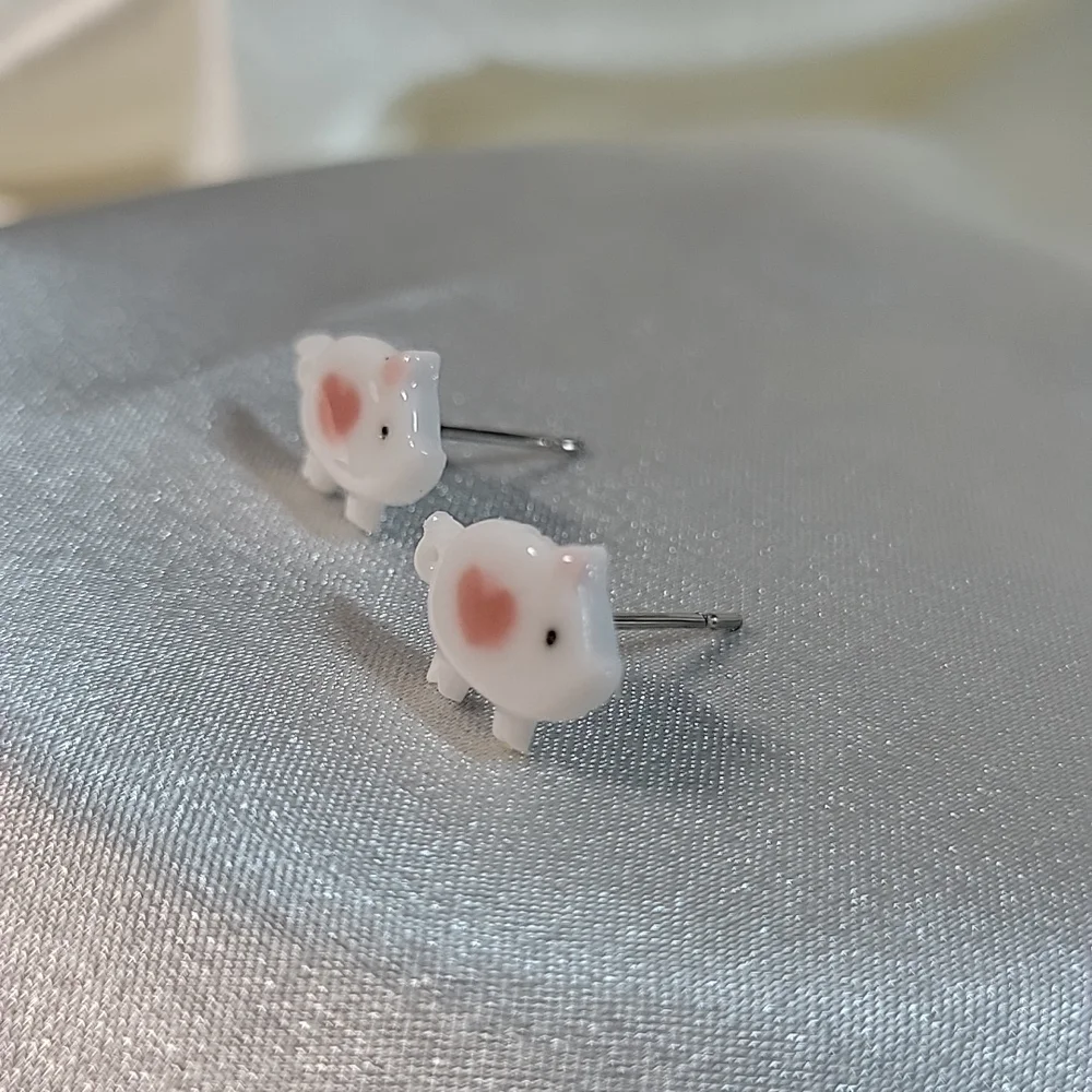 Porcelain Pig Stud Earrings, handmade - Picture 5 of 5